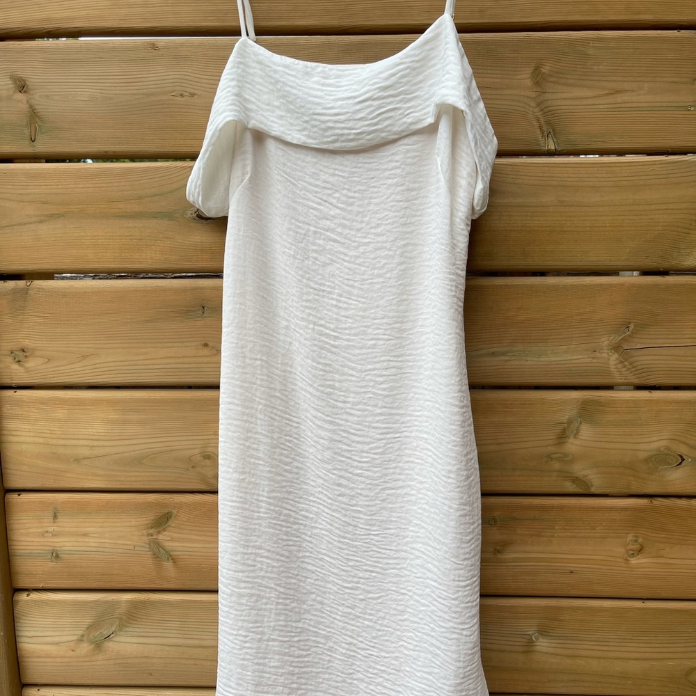 DRA Los Angeles White Off Shoulder Dress